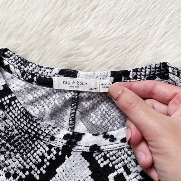 Rag & Bone Snake Print Tee in Black and White - Picture 5 of 9